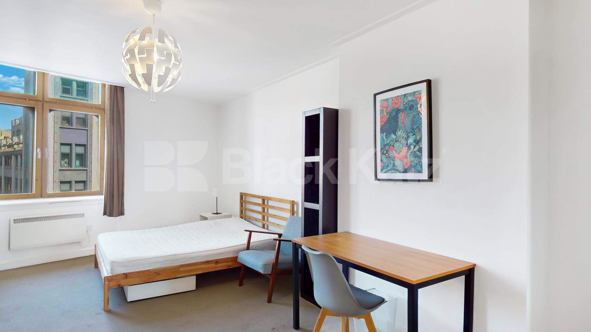 Stylish One-Bedroom Apartment in Prime Old Street Location – 764 Sq Ft City Road, Old Street